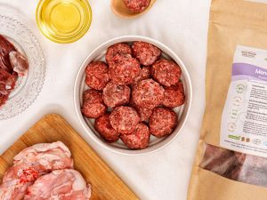 Naturcanin Albondigas Gato Conejo 900g