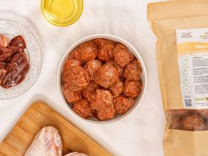 Naturcanin Albondigas Gato Pollo 900g